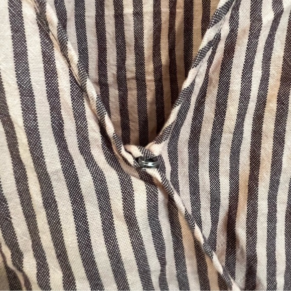 Madewell Puff-Sleeve Peplum Wrap Top in Stripe size xsmall with modesty snap - Picture 8 of 11